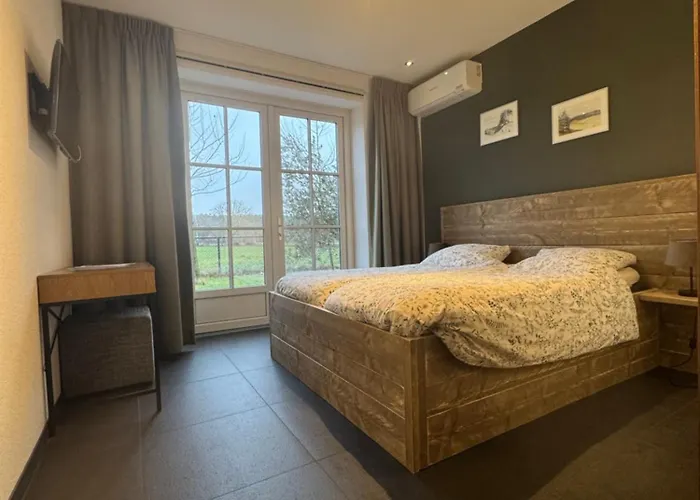 Jaegershoes Отель *